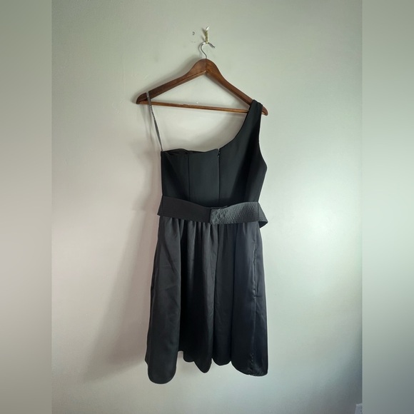 WHITE by VERA WANG satin one shoulder dress Black women's size 10 S494 - Picture 2 of 4